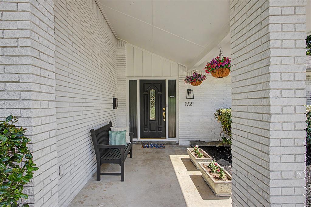 1921 Dakar Road Property Photo 5