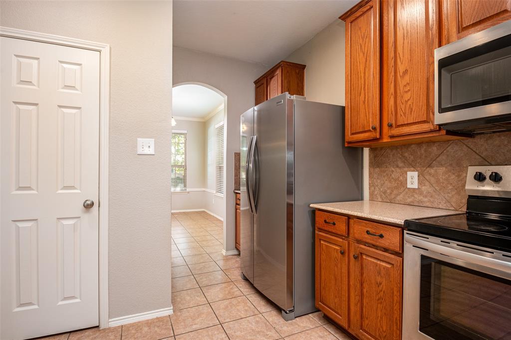 3904 Ironstone Lane Property Photo 4