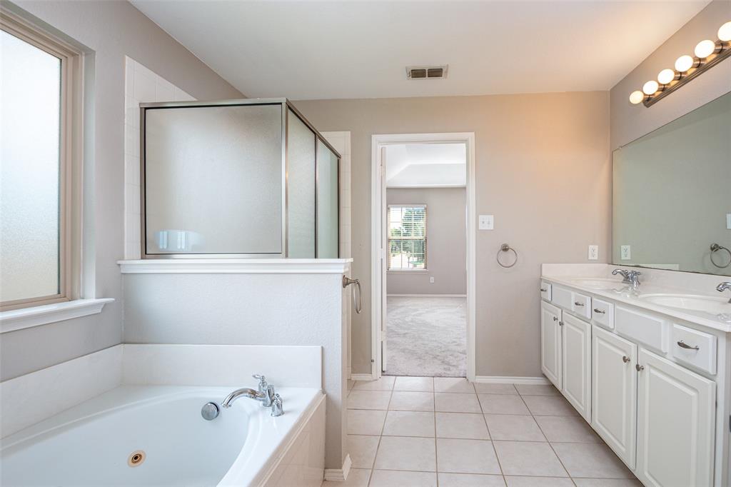 3904 Ironstone Lane Property Photo 10