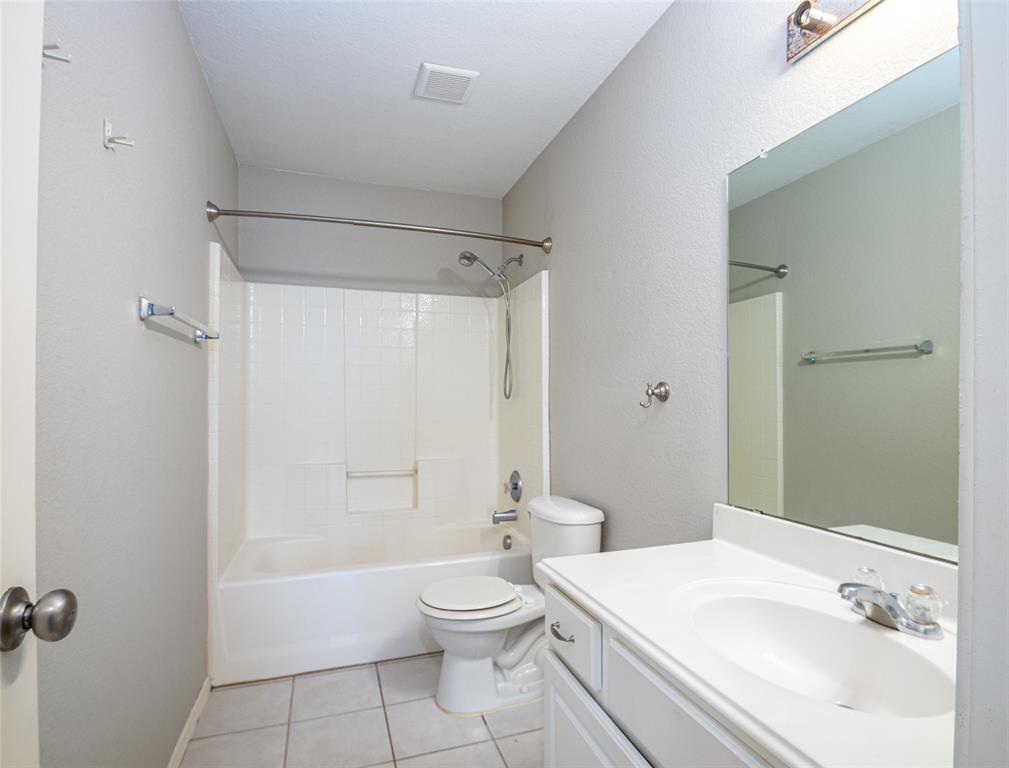 3904 Ironstone Lane Property Photo 12