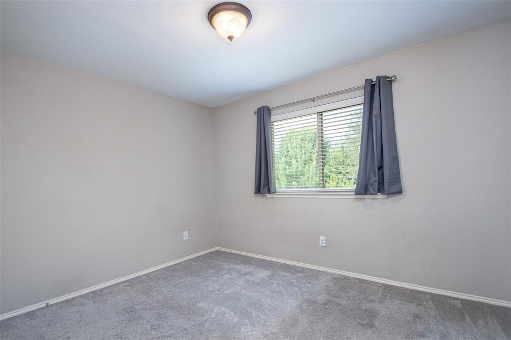 3904 Ironstone Lane Property Photo 13