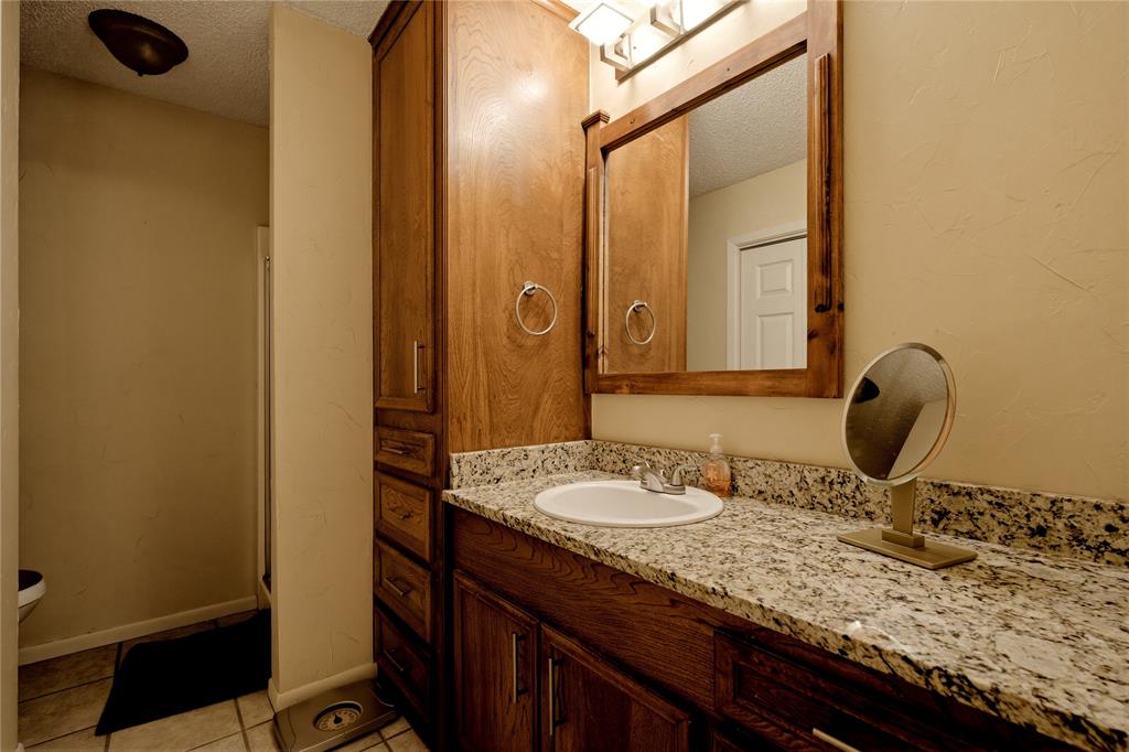 21282 Southwind Drive Property Photo 12