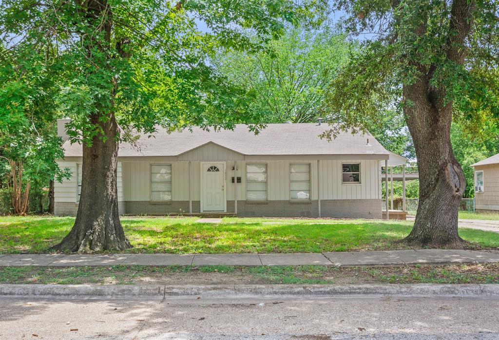 1432 Meadowbrook Drive Property Photo 1
