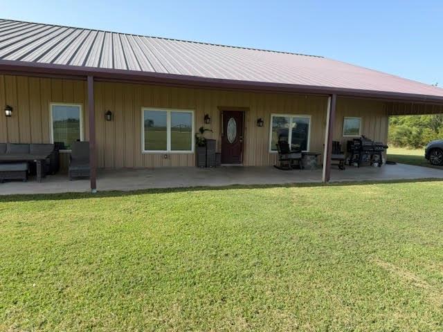 387 Private Road 1452 Property Photo 1