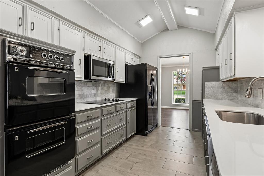 602 Wentworth Drive Property Photo 10