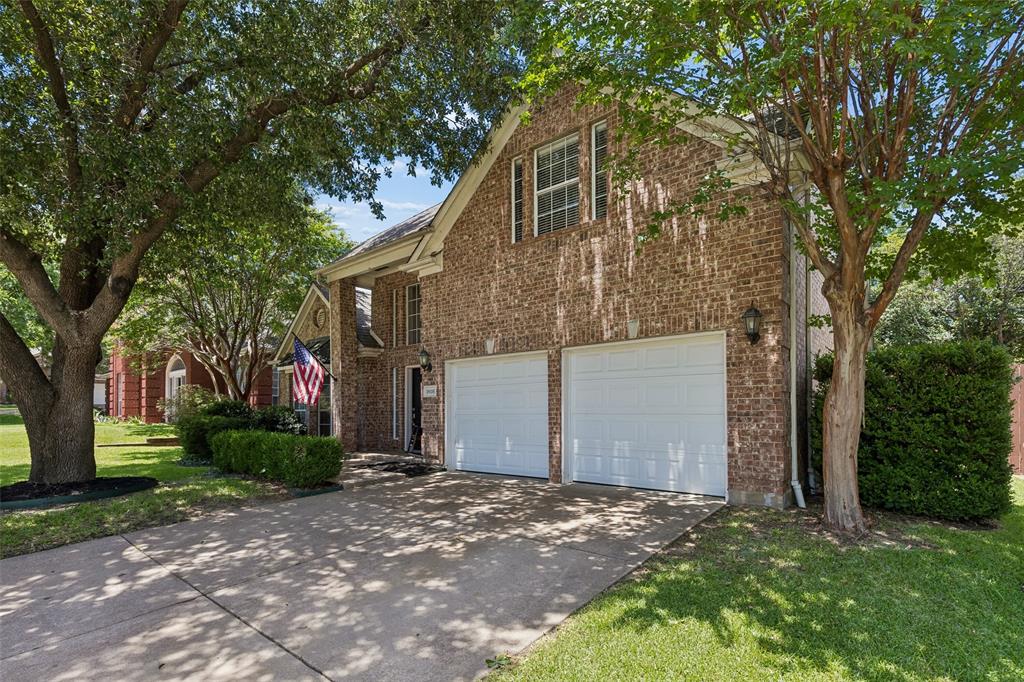 2416 Bonham Trail Property Photo 3