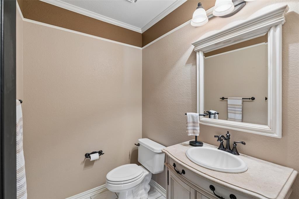2416 Bonham Trail Property Photo 20