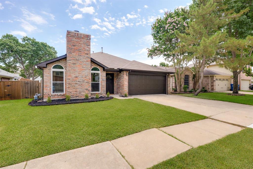 2108 Wentworth Drive Property Photo 1