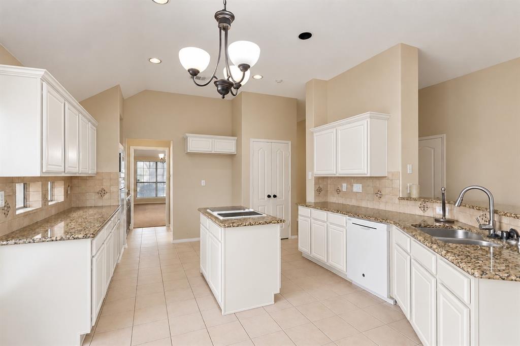 3812 Acacia Trail Property Photo 11