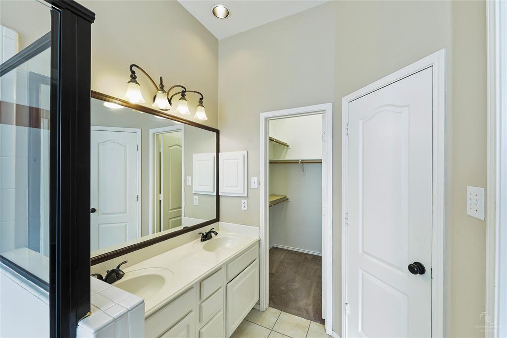 3812 Acacia Trail Property Photo 14
