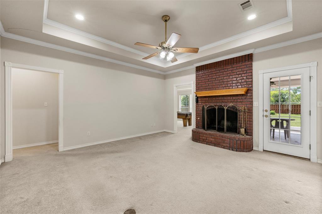 23008 Whispering Meadow Drive Property Photo 3