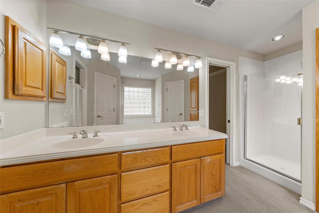 23008 Whispering Meadow Drive Property Photo 17