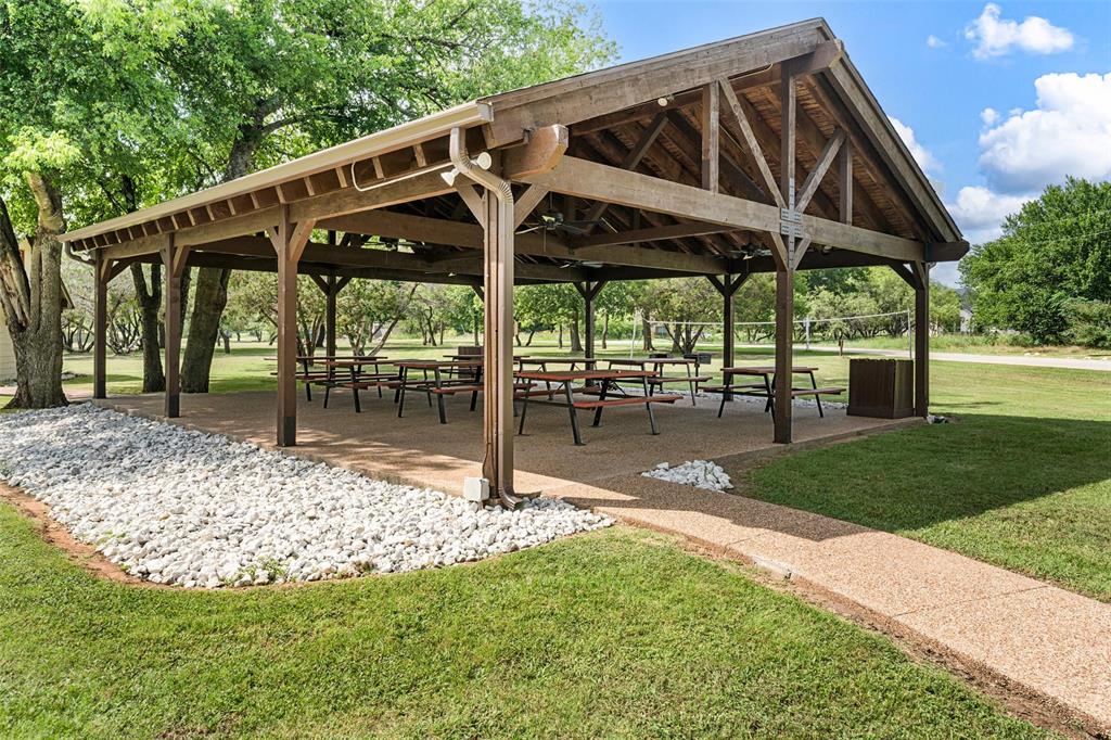 23008 Whispering Meadow Drive Property Photo 23