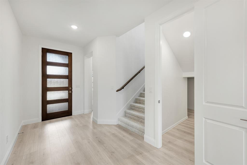 14542 Lovelace Street Property Photo 5