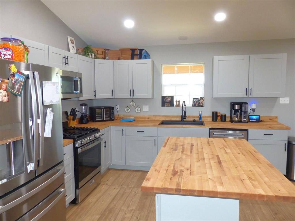 1277 Fm 1028 Property Photo 8