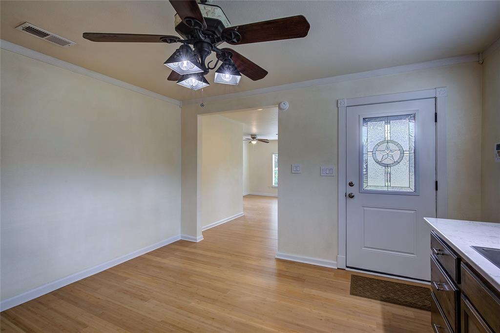 1918 Walworth Street Property Photo 16