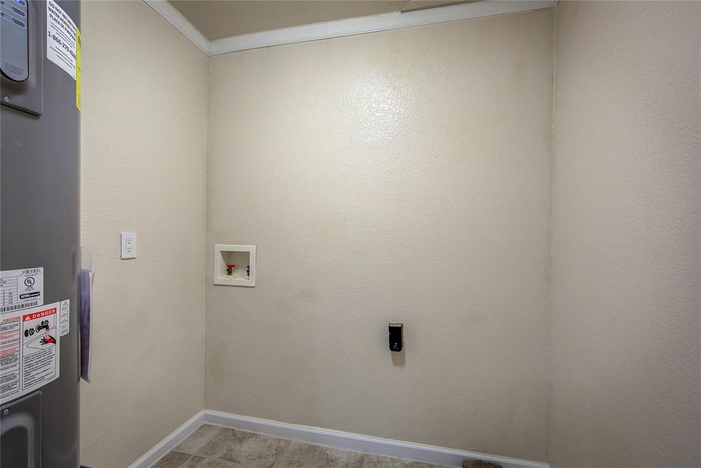 1918 Walworth Street Property Photo 28