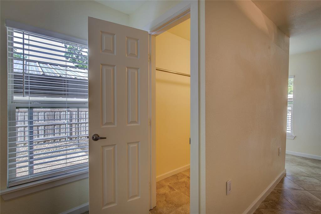 1918 Walworth Street Property Photo 29