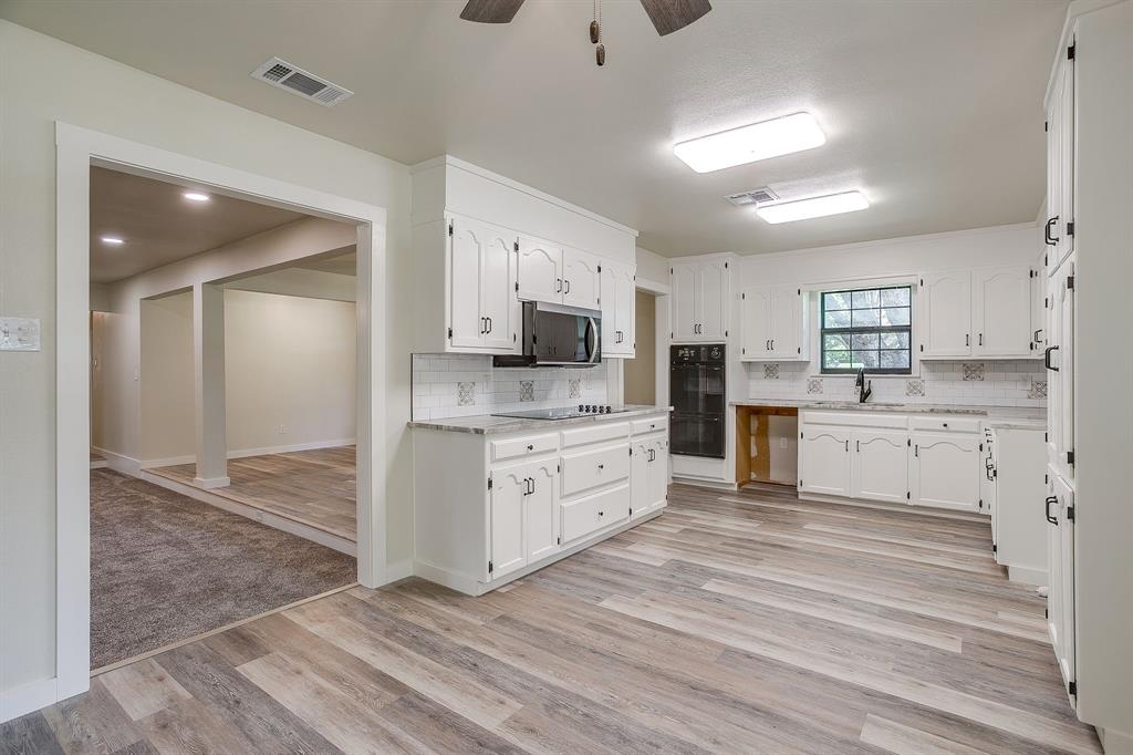 1009 Abbie Lane Property Photo 7