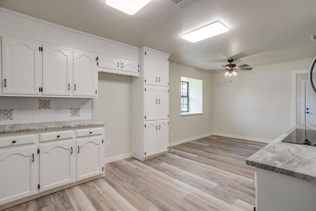 1009 Abbie Lane Property Photo 8