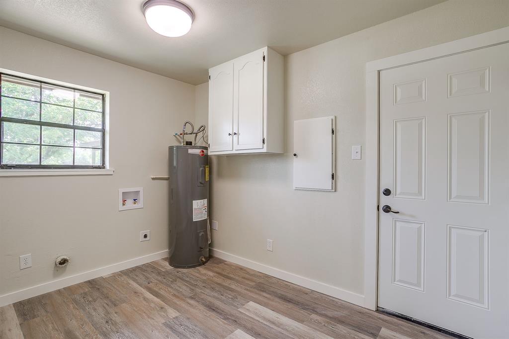 1009 Abbie Lane Property Photo 10
