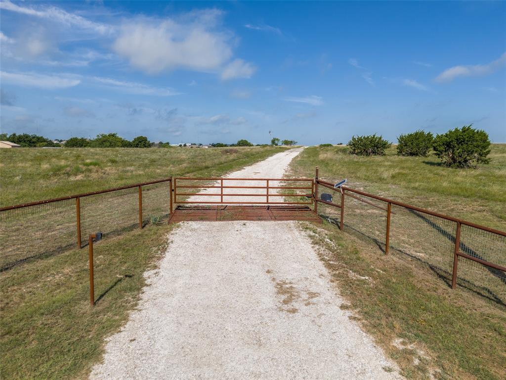 6825 Fm 920 Property Photo 3