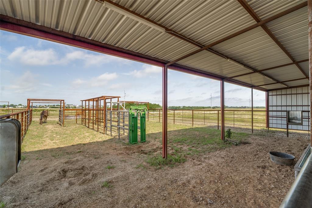 6825 Fm 920 Property Photo 7