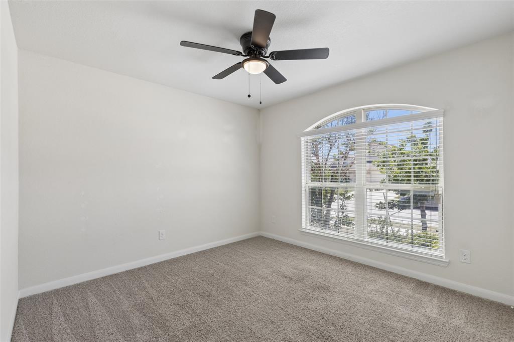 9105 Silver Dollar Drive Property Photo 26