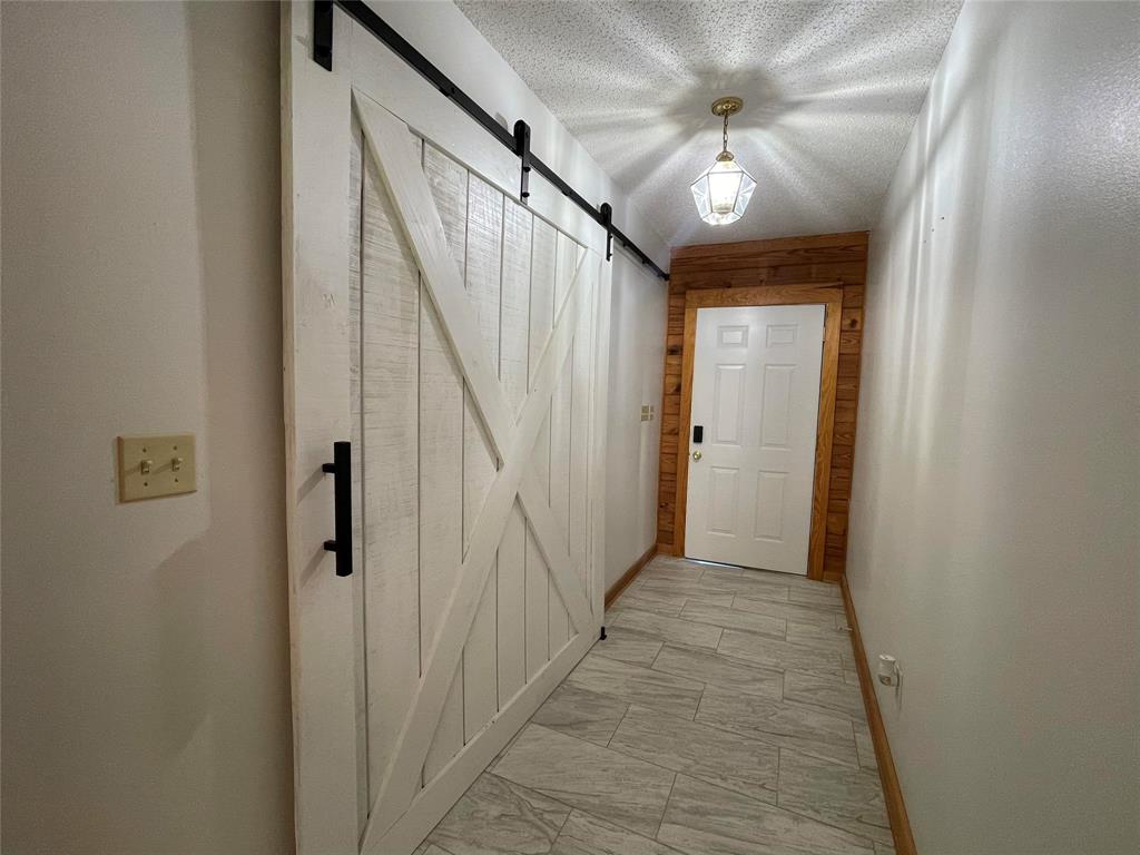 184 Hall Road Property Photo 4