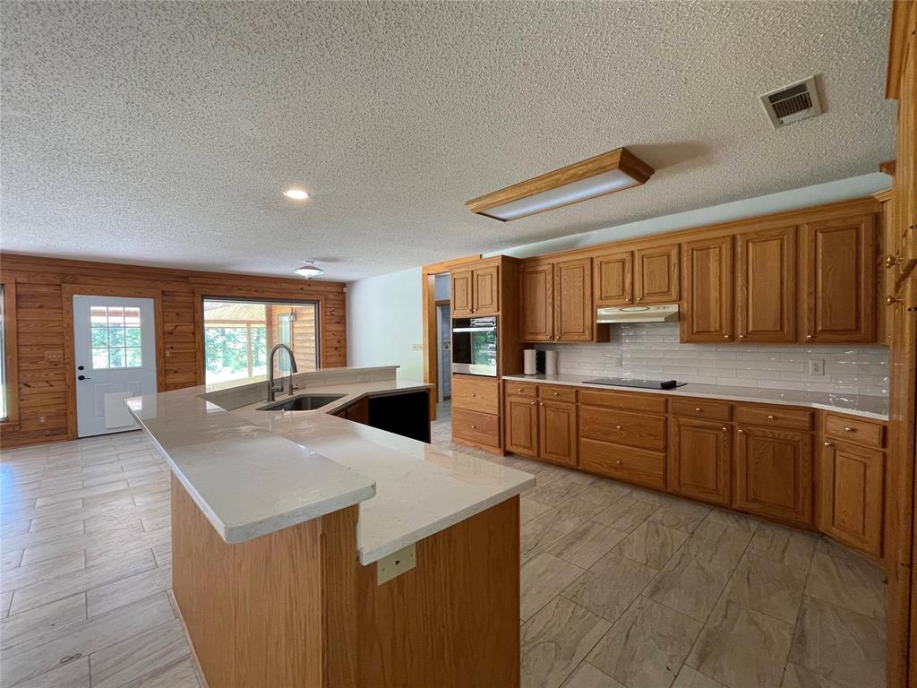 184 Hall Road Property Photo 8