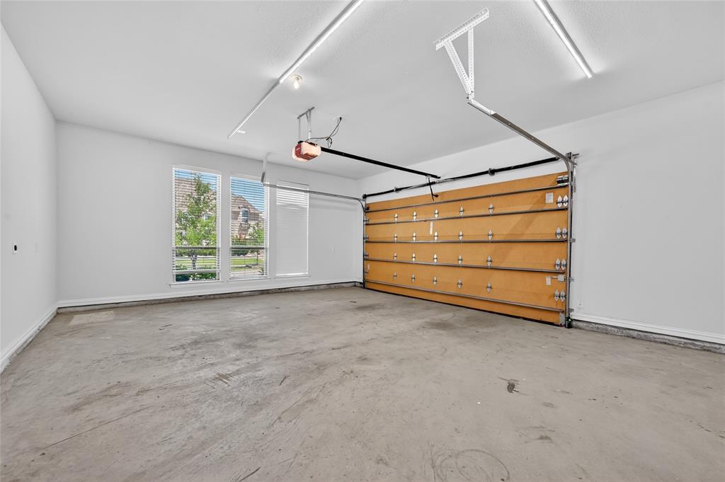 4441 Cotton Belt Drive Property Photo 32