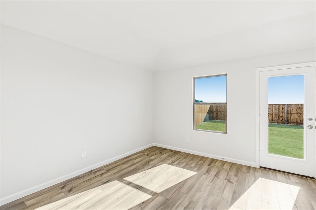 3711 Brewster Property Photo 6