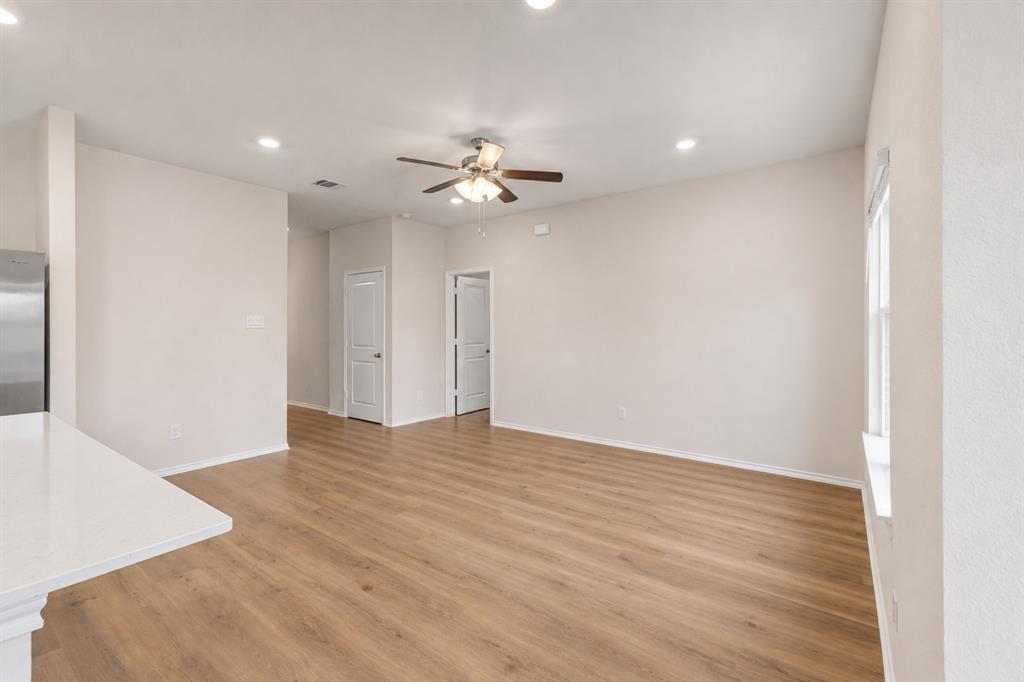 1804 Pecan Valley Drive Property Photo 4