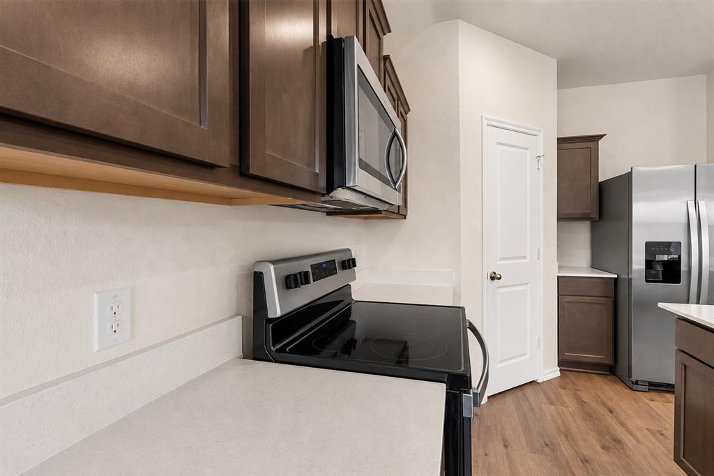 1804 Pecan Valley Drive Property Photo 7