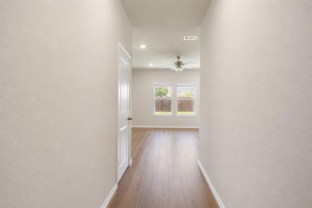 1804 Pecan Valley Drive Property Photo 10