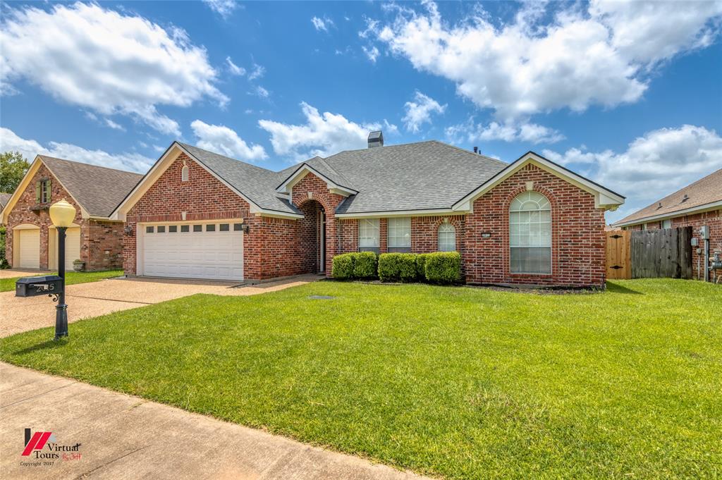 2015 Meadow Bend Property Photo 1
