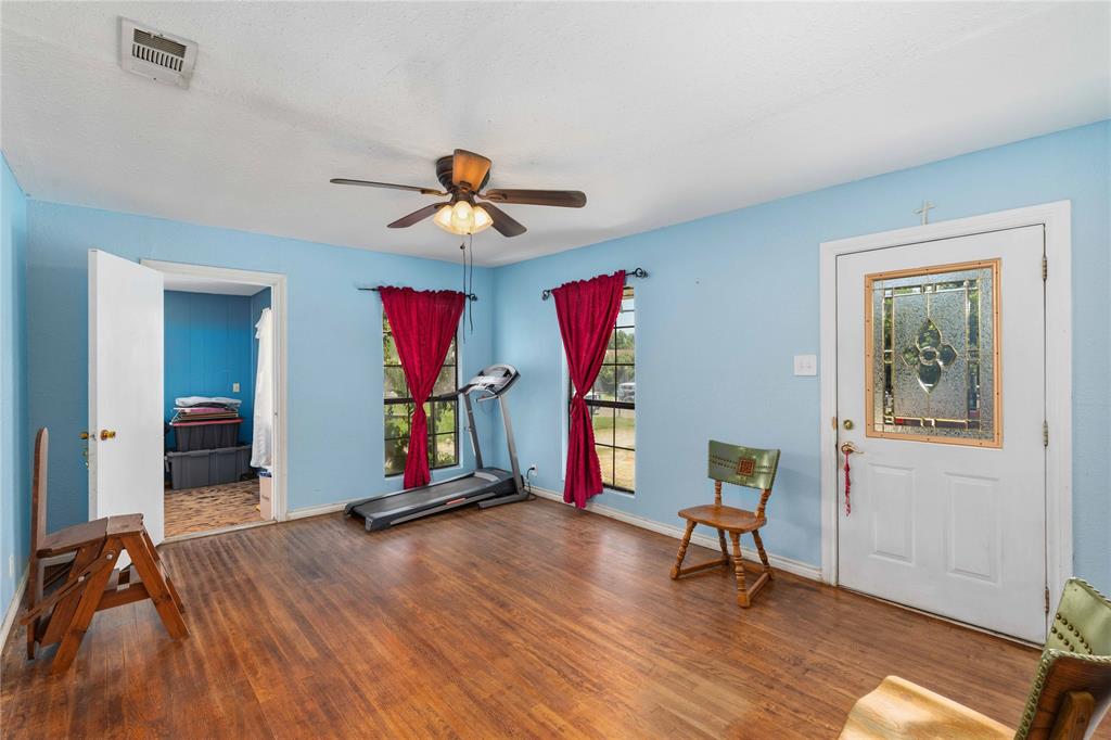 1015 San Benito Drive Property Photo 3