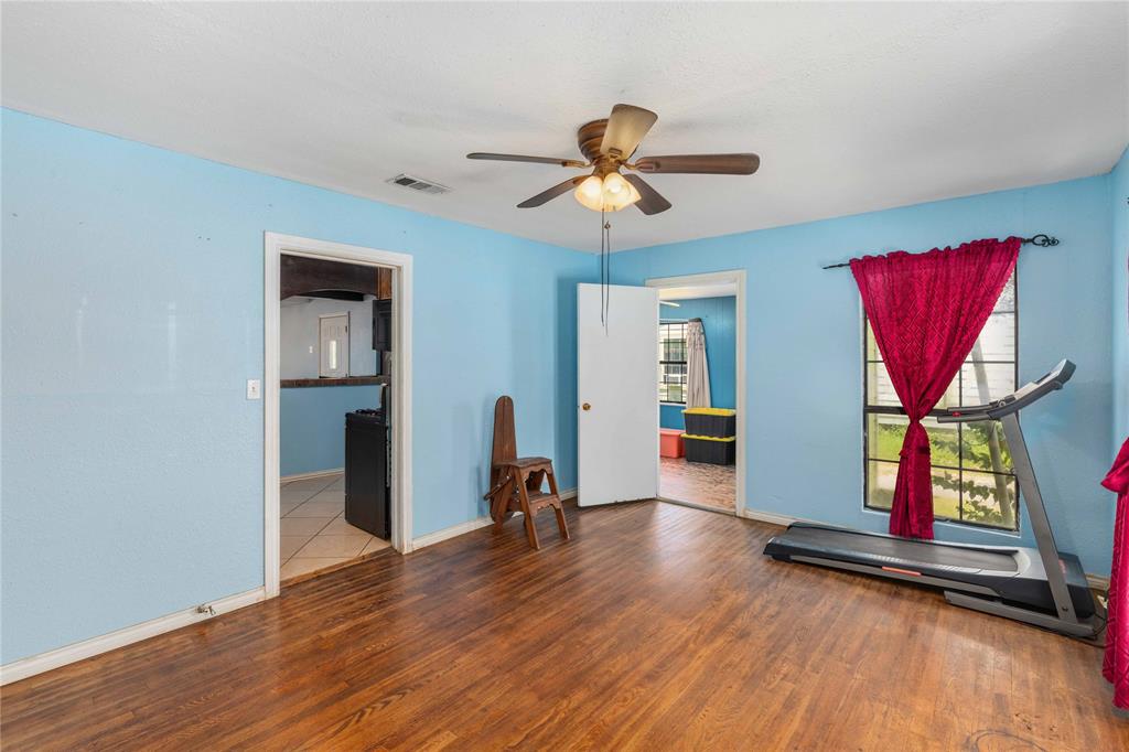 1015 San Benito Drive Property Photo 4