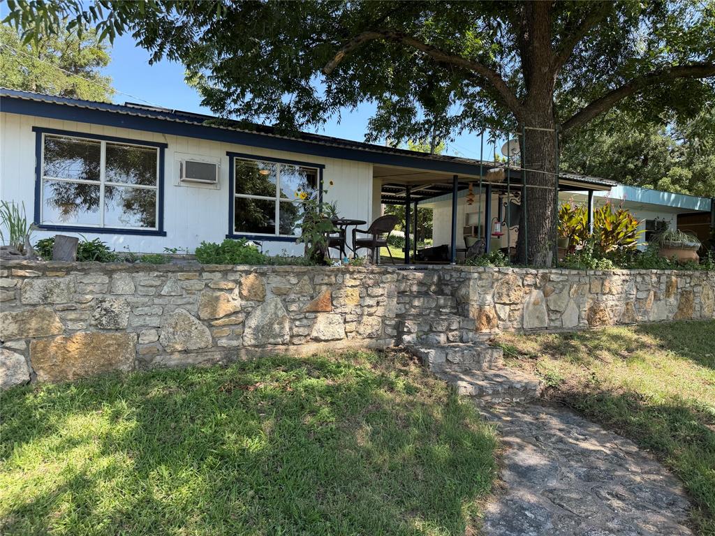 103 Lake Bridge Lane Property Photo 8