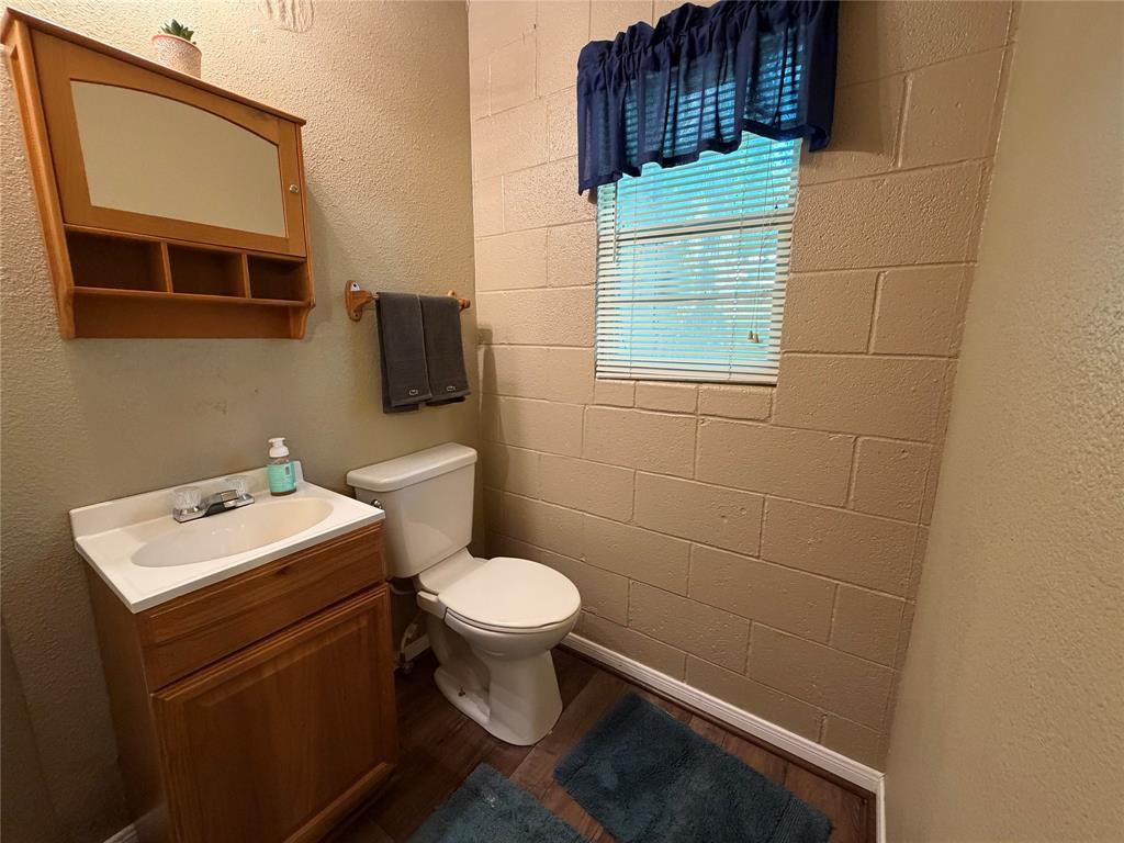 103 Lake Bridge Lane Property Photo 20