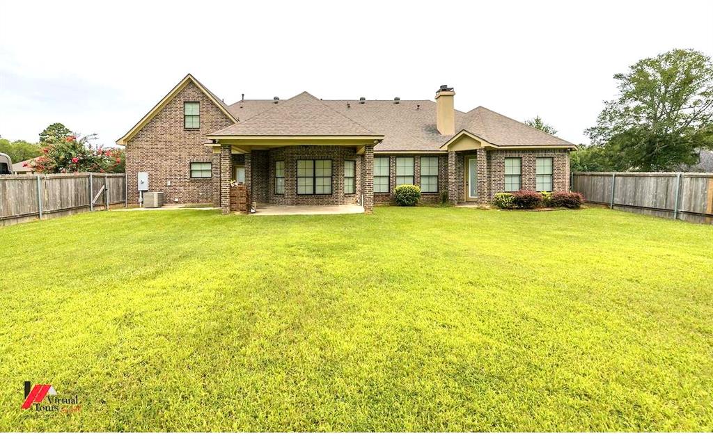 5321 Mirabeau Circle Property Photo 3