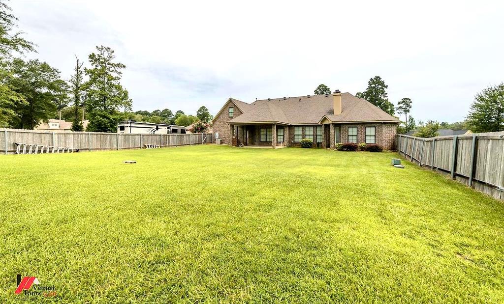 5321 Mirabeau Circle Property Photo 5