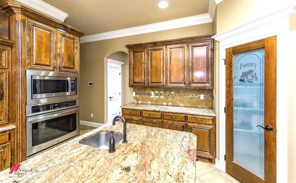 5321 Mirabeau Circle Property Photo 17