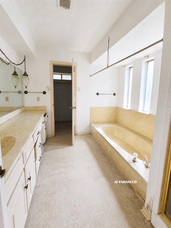 604 S Briarcrest Drive Property Photo 27