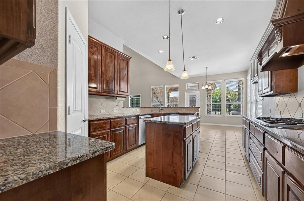 1403 Dhaka Drive Property Photo 15