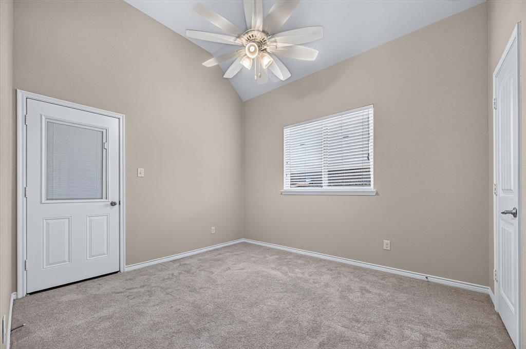 1403 Dhaka Drive Property Photo 25