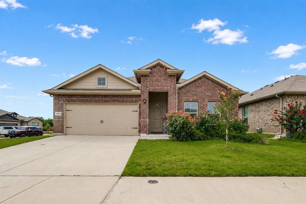 5201 Blue Night Drive Property Photo 1