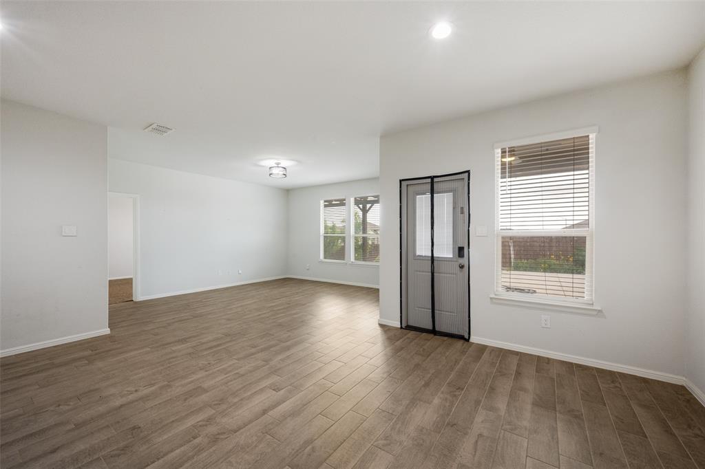 5201 Blue Night Drive Property Photo 4