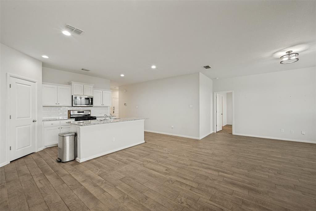 5201 Blue Night Drive Property Photo 5