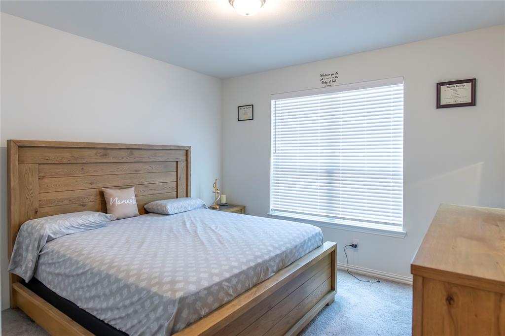 1217 Rosebay Drive Property Photo 15